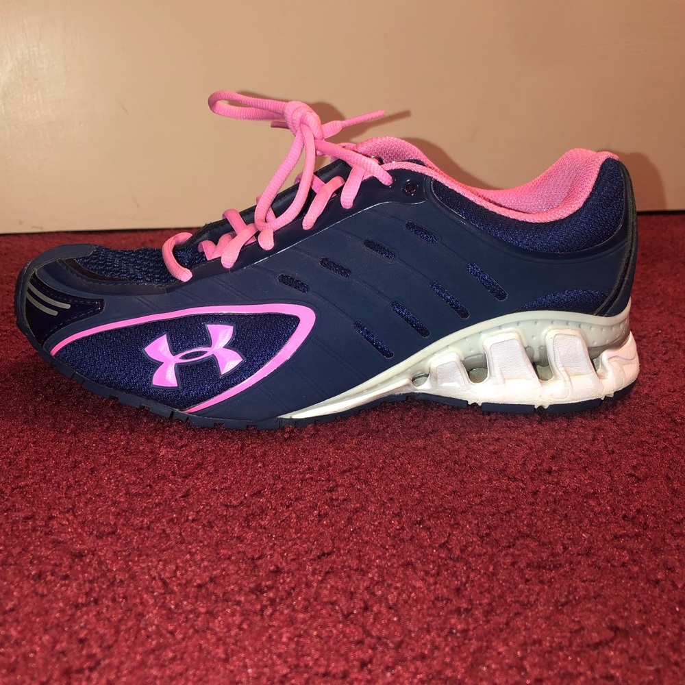 Under Armour Navy & Pink Size 10 Shoes